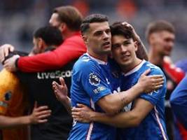 harter fußballer wird emotional: granit xhakas tränen bewegen die schweiz